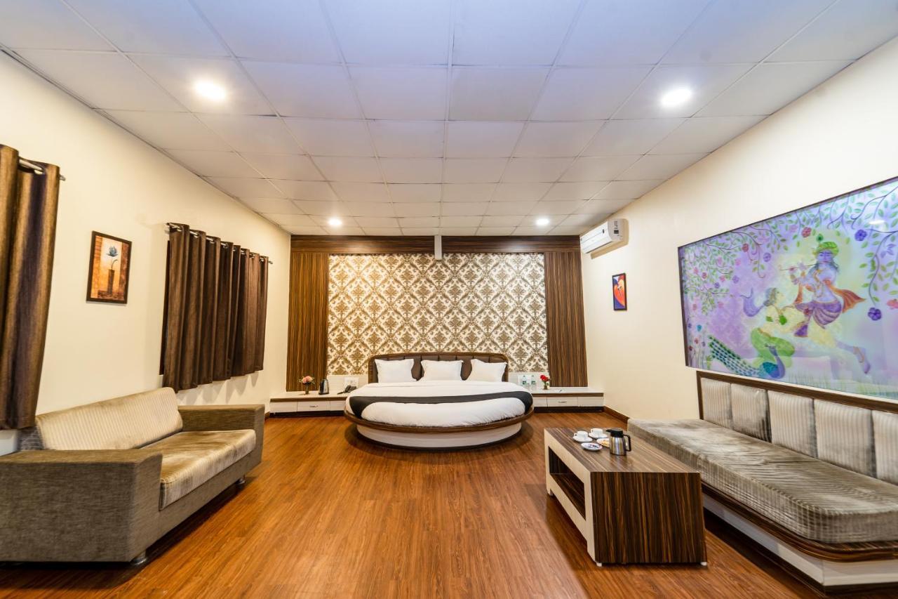 Narmada Hills Resort Godarpura ภายนอก รูปภาพ