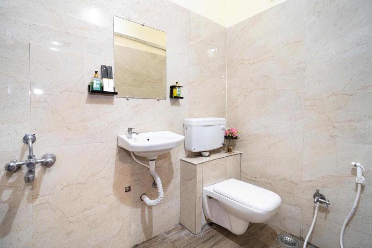 นรมาทา ฮิลล์ รีสอร์ต Hotel Omkareshwar ภายนอก รูปภาพ