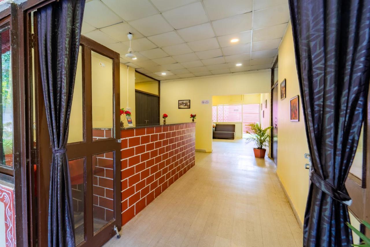 นรมาทา ฮิลล์ รีสอร์ต Hotel Omkareshwar ภายนอก รูปภาพ