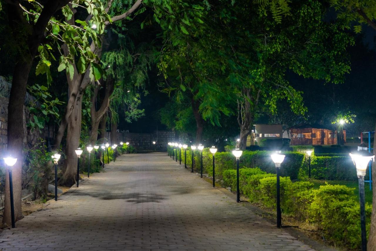 นรมาทา ฮิลล์ รีสอร์ต Hotel Omkareshwar ภายนอก รูปภาพ