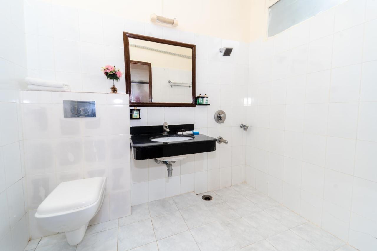 นรมาทา ฮิลล์ รีสอร์ต Hotel Omkareshwar ภายนอก รูปภาพ