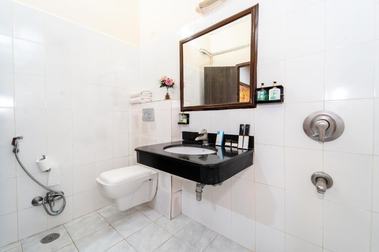 นรมาทา ฮิลล์ รีสอร์ต Hotel Omkareshwar ภายนอก รูปภาพ