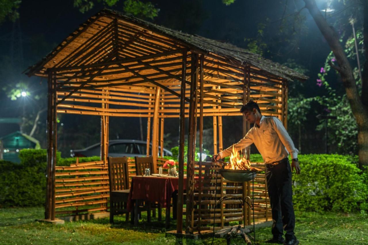 Narmada Hills Resort Godarpura ภายนอก รูปภาพ